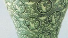 Bone China VS Goryeo Cheongja Bone China VS Goryeo Cheongja