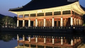 Starry night in Gyeongbokgung Palace, Seoul Starry night in Gyeongbokgung Palace, Seoul